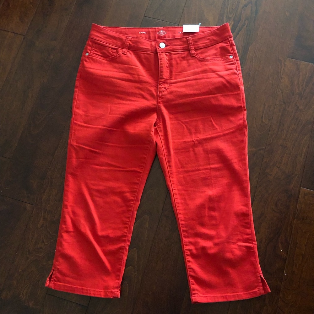 Size 14 Red Capri Jeans St. John’s Bay NWT
